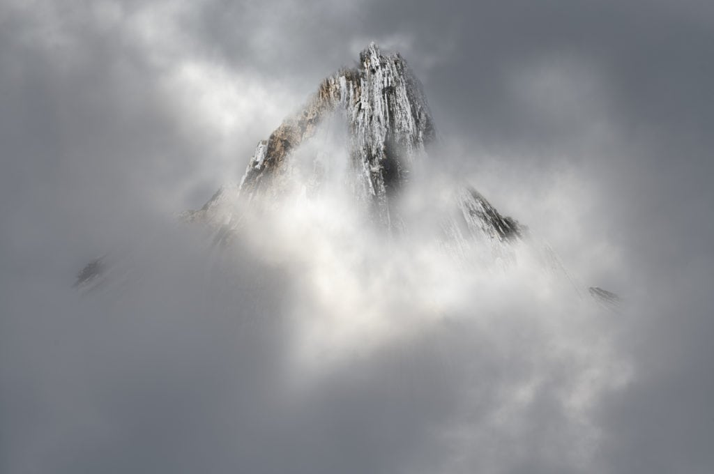 Dent-Blanche dans les nuages par Philippe Jaccard